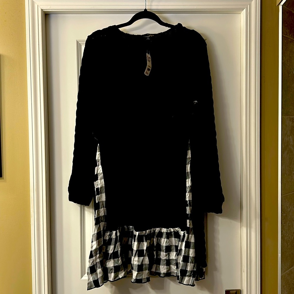 NWT Suzanne Betro black sweater tunic with plaid underlay
